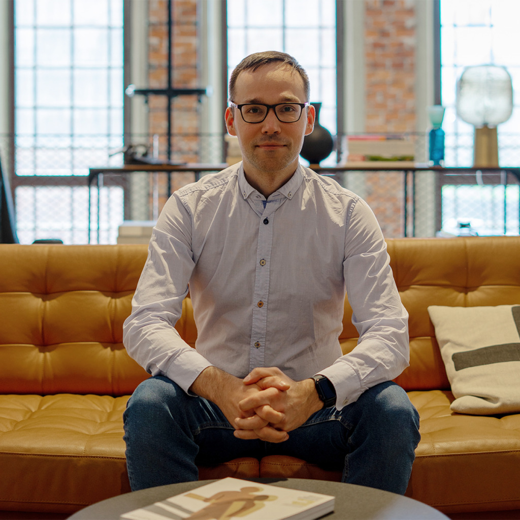A photograph of senior software developer at fastdev, Alexander Senko